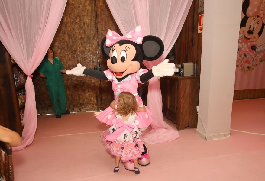 ANIVERSÁRIO DE 3 ANOS DE CECÍLIA ZAFANI ARID – “MINNIE” - Eloisa Mattos