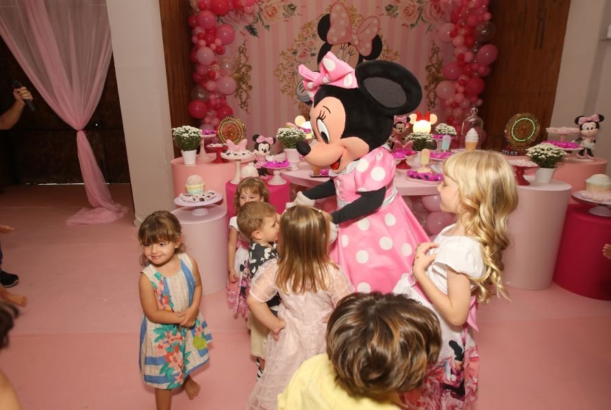 ANIVERSÁRIO DE 3 ANOS DE CECÍLIA ZAFANI ARID – “MINNIE” - Eloisa Mattos