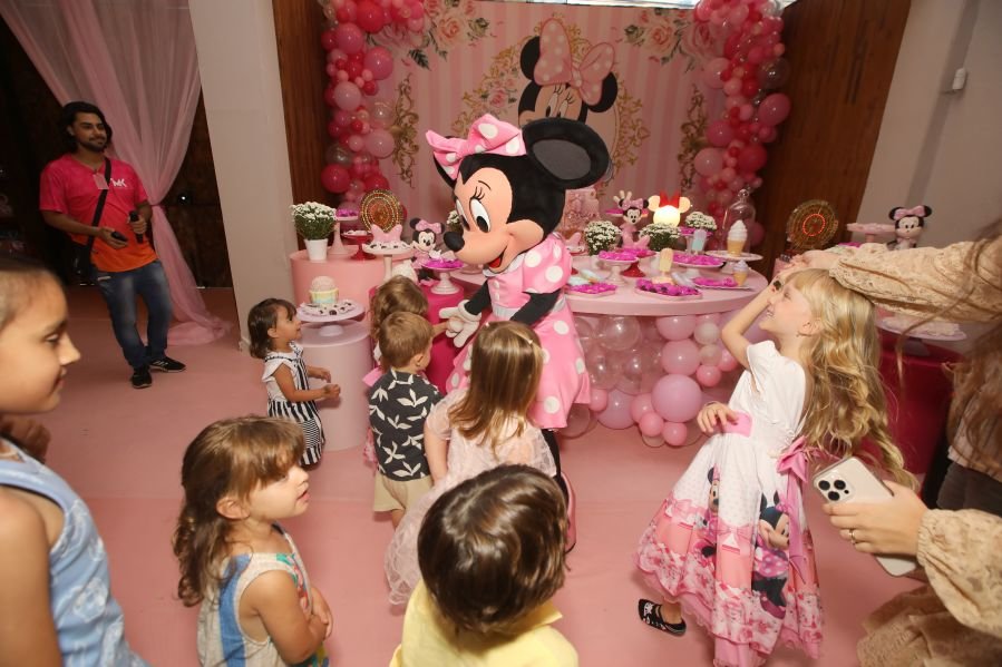 ANIVERSÁRIO DE 3 ANOS DE CECÍLIA ZAFANI ARID – “MINNIE” - Eloisa Mattos