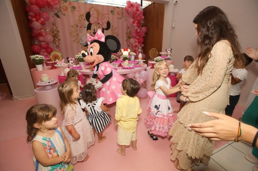 ANIVERSÁRIO DE 3 ANOS DE CECÍLIA ZAFANI ARID – “MINNIE” - Eloisa Mattos