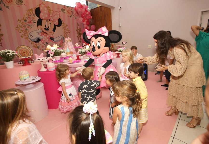 ANIVERSÁRIO DE 3 ANOS DE CECÍLIA ZAFANI ARID – “MINNIE” - Eloisa Mattos