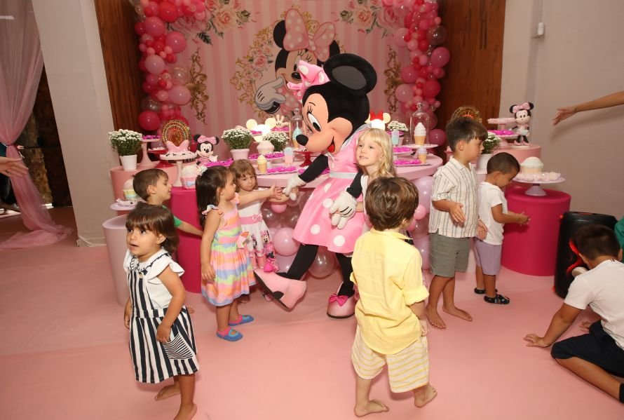 ANIVERSÁRIO DE 3 ANOS DE CECÍLIA ZAFANI ARID – “MINNIE” - Eloisa Mattos