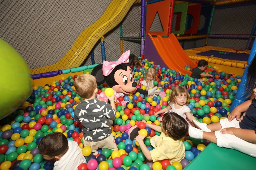 ANIVERSÁRIO DE 3 ANOS DE CECÍLIA ZAFANI ARID – “MINNIE” - Eloisa Mattos