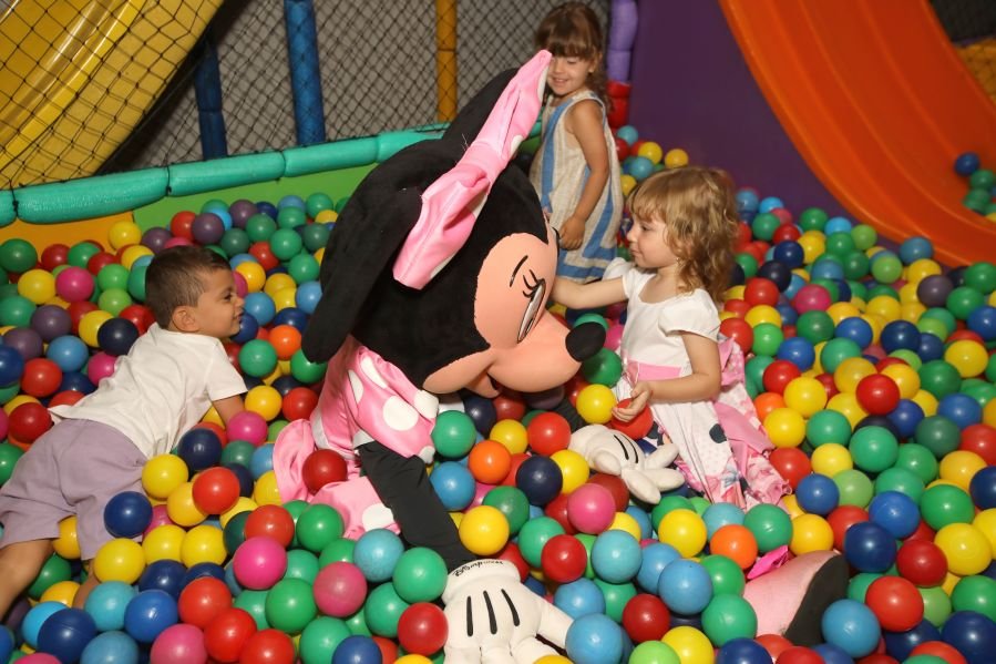 ANIVERSÁRIO DE 3 ANOS DE CECÍLIA ZAFANI ARID – “MINNIE” - Eloisa Mattos