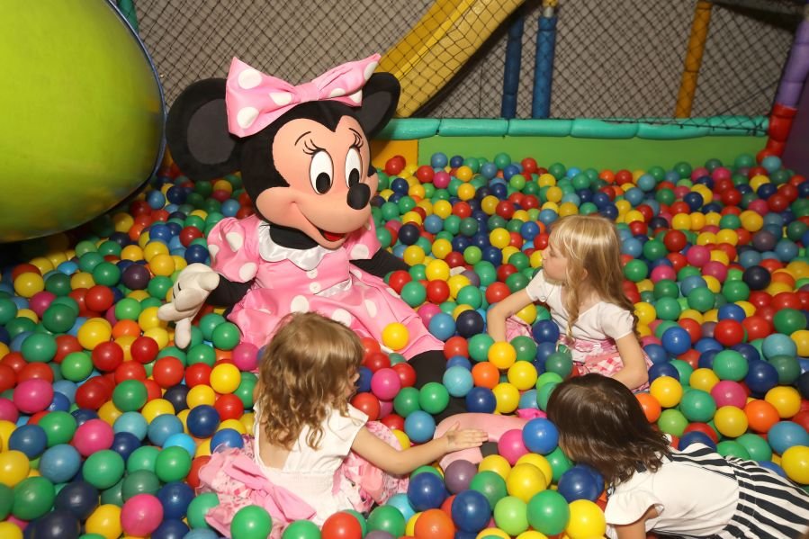 ANIVERSÁRIO DE 3 ANOS DE CECÍLIA ZAFANI ARID – “MINNIE” - Eloisa Mattos