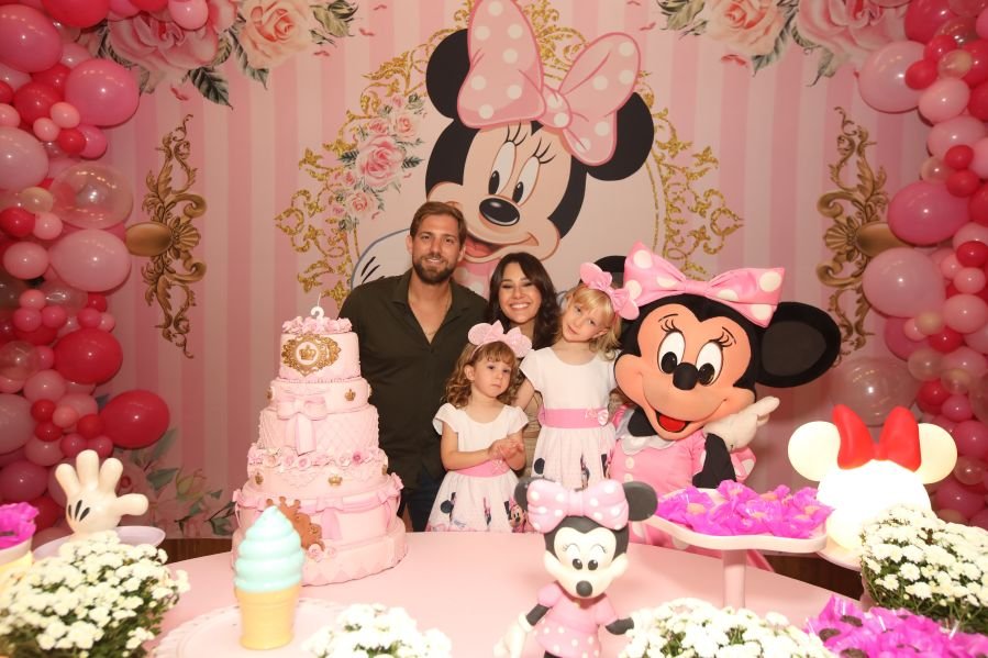 ANIVERSÁRIO DE 3 ANOS DE CECÍLIA ZAFANI ARID – “MINNIE” - Eloisa Mattos