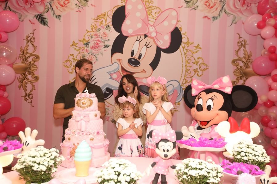 ANIVERSÁRIO DE 3 ANOS DE CECÍLIA ZAFANI ARID – “MINNIE” - Eloisa Mattos