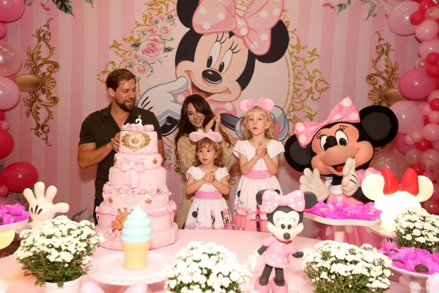 ANIVERSÁRIO DE 3 ANOS DE CECÍLIA ZAFANI ARID – “MINNIE” - Eloisa Mattos