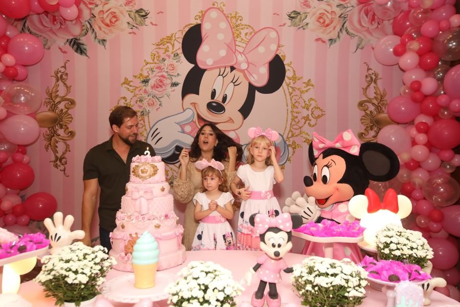 ANIVERSÁRIO DE 3 ANOS DE CECÍLIA ZAFANI ARID – “MINNIE” - Eloisa Mattos