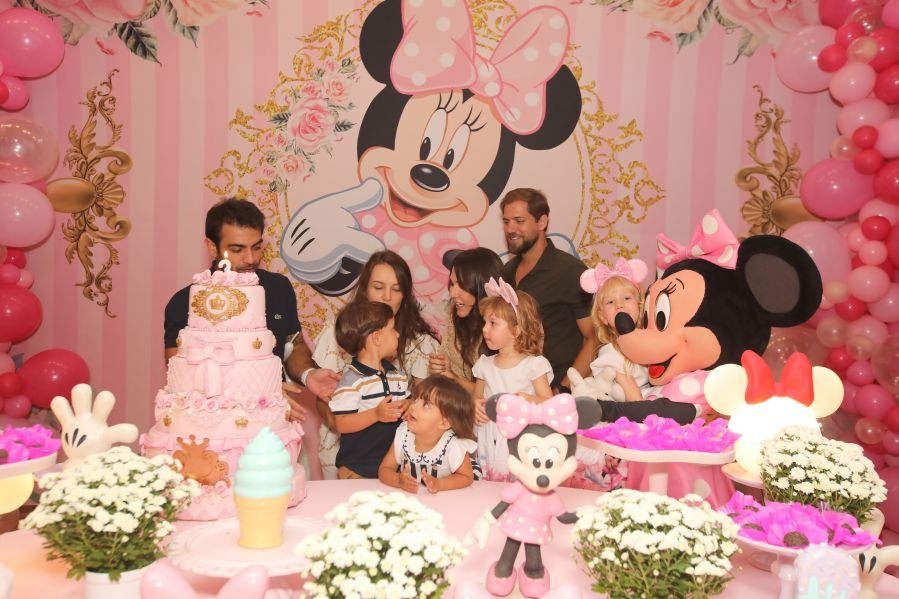 ANIVERSÁRIO DE 3 ANOS DE CECÍLIA ZAFANI ARID – “MINNIE” - Eloisa Mattos