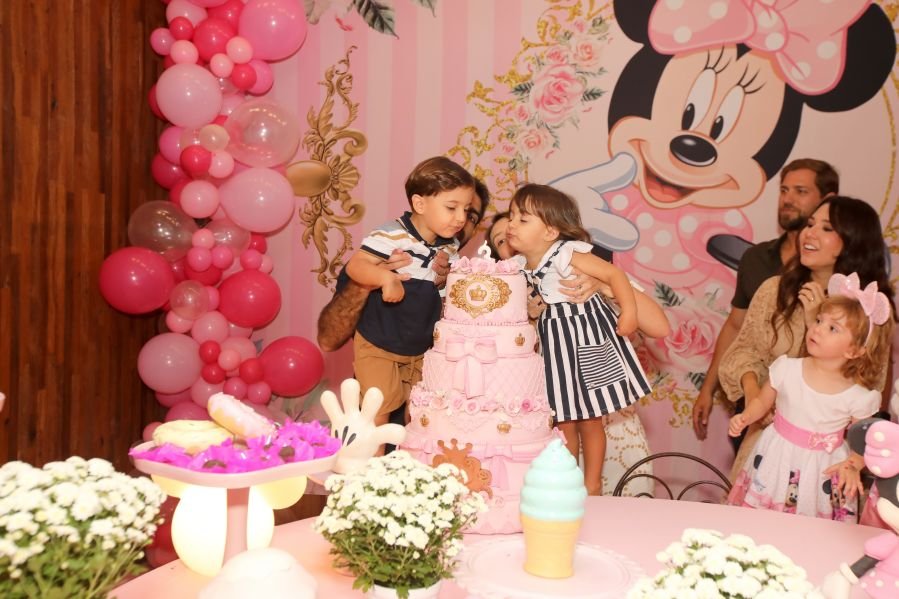 ANIVERSÁRIO DE 3 ANOS DE CECÍLIA ZAFANI ARID – “MINNIE” - Eloisa Mattos