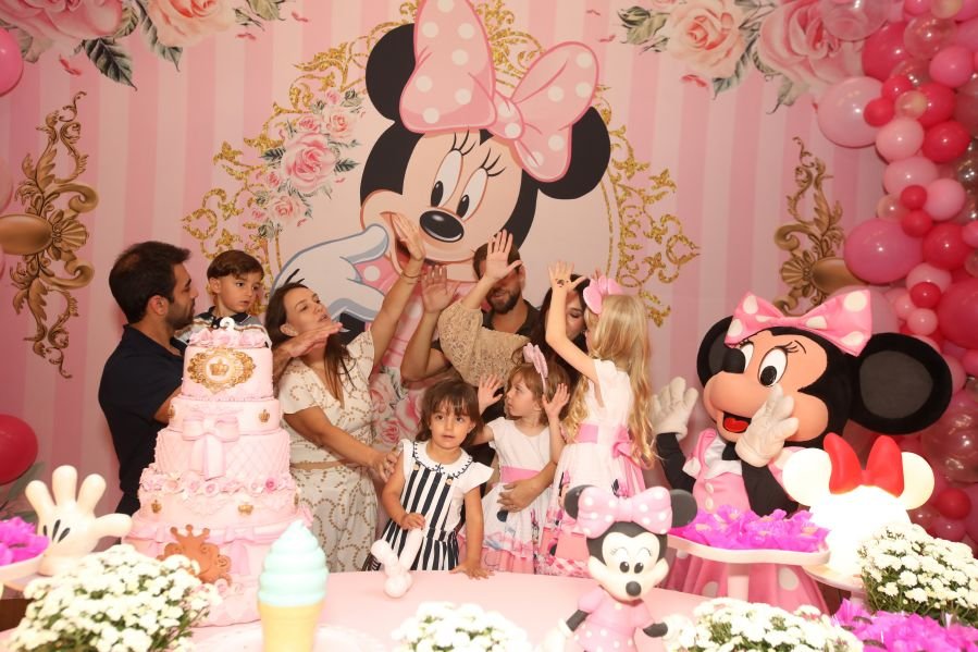 ANIVERSÁRIO DE 3 ANOS DE CECÍLIA ZAFANI ARID – “MINNIE” - Eloisa Mattos