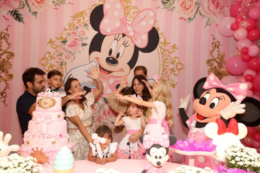 ANIVERSÁRIO DE 3 ANOS DE CECÍLIA ZAFANI ARID – “MINNIE” - Eloisa Mattos
