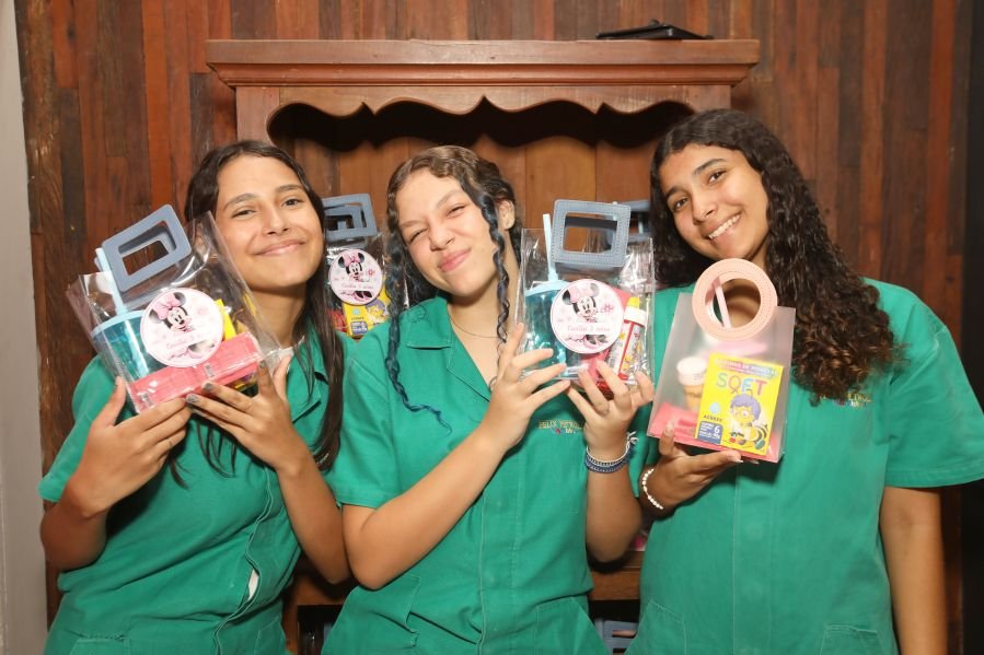 ANIVERSÁRIO DE 3 ANOS DE CECÍLIA ZAFANI ARID – “MINNIE” - Eloisa Mattos