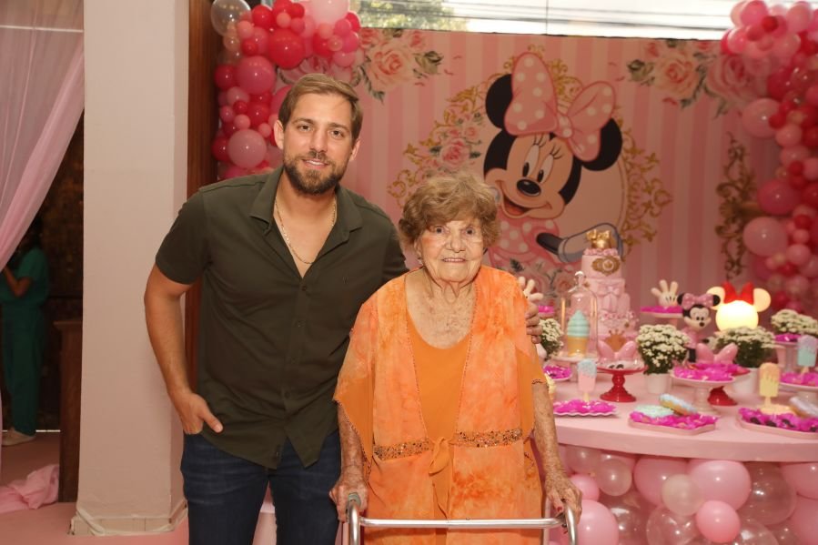 ANIVERSÁRIO DE 3 ANOS DE CECÍLIA ZAFANI ARID – “MINNIE” - Eloisa Mattos