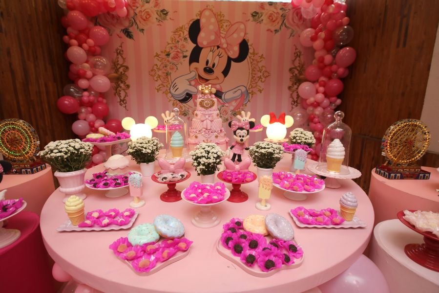 ANIVERSÁRIO DE 3 ANOS DE CECÍLIA ZAFANI ARID – “MINNIE” - Eloisa Mattos