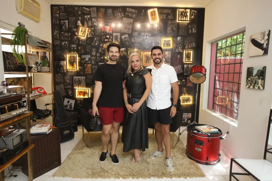 REINAUGURAÇÃO DA CLÍNICA VETERINÁRIA ESPECIALIZADA EM “ONCOLOGIA PET” DRA. JULIANA GABARRON - Eloisa Mattos