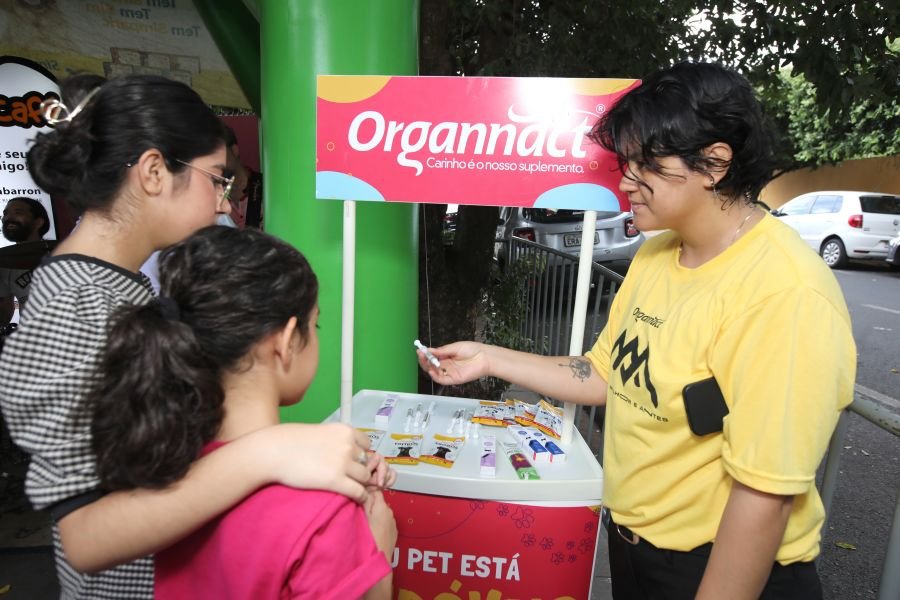 REINAUGURAÇÃO DA CLÍNICA VETERINÁRIA ESPECIALIZADA EM “ONCOLOGIA PET” DRA. JULIANA GABARRON - Eloisa Mattos