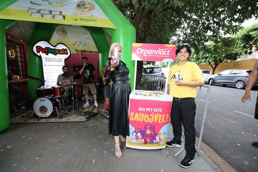 REINAUGURAÇÃO DA CLÍNICA VETERINÁRIA ESPECIALIZADA EM “ONCOLOGIA PET” DRA. JULIANA GABARRON - Eloisa Mattos