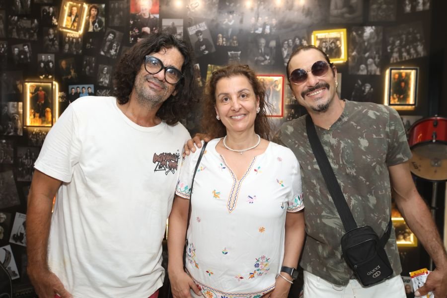 REINAUGURAÇÃO DA CLÍNICA VETERINÁRIA ESPECIALIZADA EM “ONCOLOGIA PET” DRA. JULIANA GABARRON - Eloisa Mattos