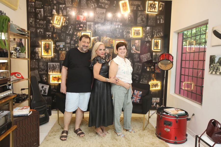 REINAUGURAÇÃO DA CLÍNICA VETERINÁRIA ESPECIALIZADA EM “ONCOLOGIA PET” DRA. JULIANA GABARRON - Eloisa Mattos