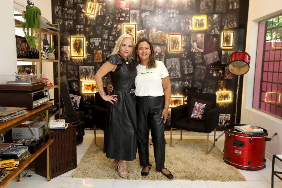 REINAUGURAÇÃO DA CLÍNICA VETERINÁRIA ESPECIALIZADA EM “ONCOLOGIA PET” DRA. JULIANA GABARRON - Eloisa Mattos