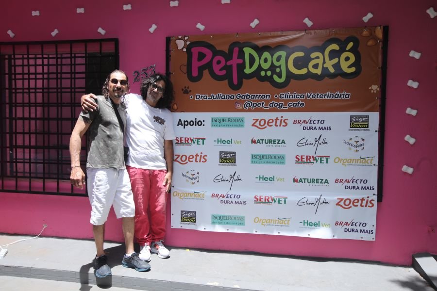 REINAUGURAÇÃO DA CLÍNICA VETERINÁRIA ESPECIALIZADA EM “ONCOLOGIA PET” DRA. JULIANA GABARRON - Eloisa Mattos