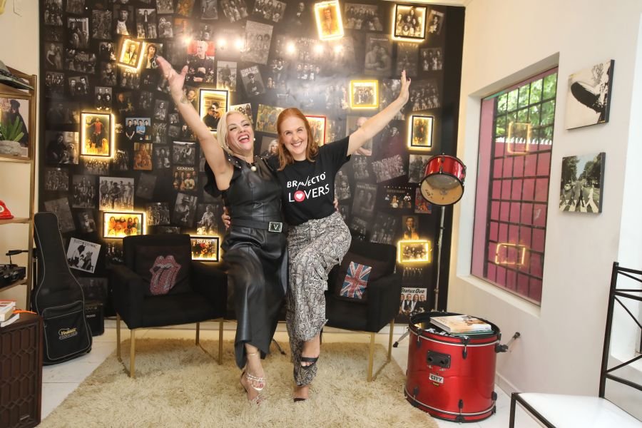 REINAUGURAÇÃO DA CLÍNICA VETERINÁRIA ESPECIALIZADA EM “ONCOLOGIA PET” DRA. JULIANA GABARRON - Eloisa Mattos