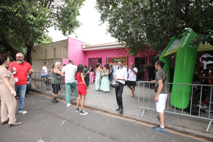 REINAUGURAÇÃO DA CLÍNICA VETERINÁRIA ESPECIALIZADA EM “ONCOLOGIA PET” DRA. JULIANA GABARRON - Eloisa Mattos