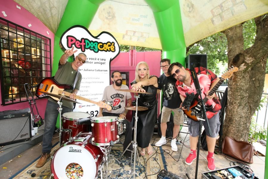 REINAUGURAÇÃO DA CLÍNICA VETERINÁRIA ESPECIALIZADA EM “ONCOLOGIA PET” DRA. JULIANA GABARRON - Eloisa Mattos