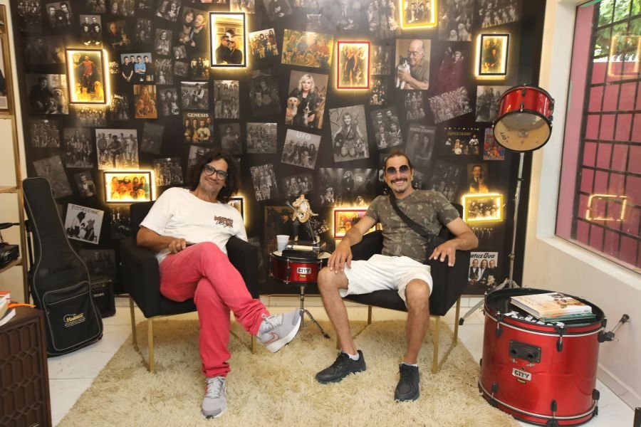 REINAUGURAÇÃO DA CLÍNICA VETERINÁRIA ESPECIALIZADA EM “ONCOLOGIA PET” DRA. JULIANA GABARRON - Eloisa Mattos