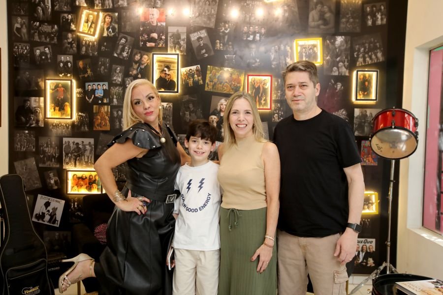 REINAUGURAÇÃO DA CLÍNICA VETERINÁRIA ESPECIALIZADA EM “ONCOLOGIA PET” DRA. JULIANA GABARRON - Eloisa Mattos