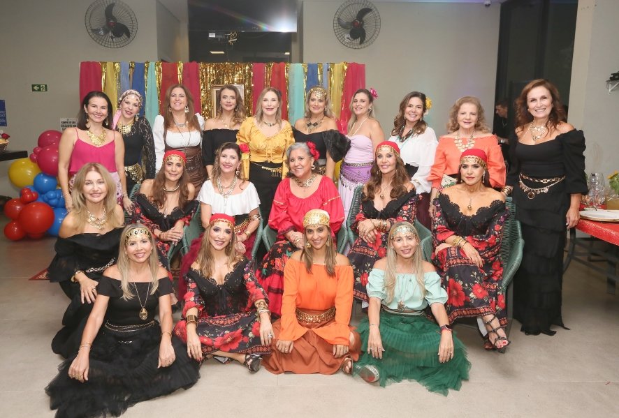 ENCONTRO DO CONSÓRCIO “RED VELVET- NOITE CIGANA” BY ROSÂNGELA E EDNA. - Eloisa Mattos