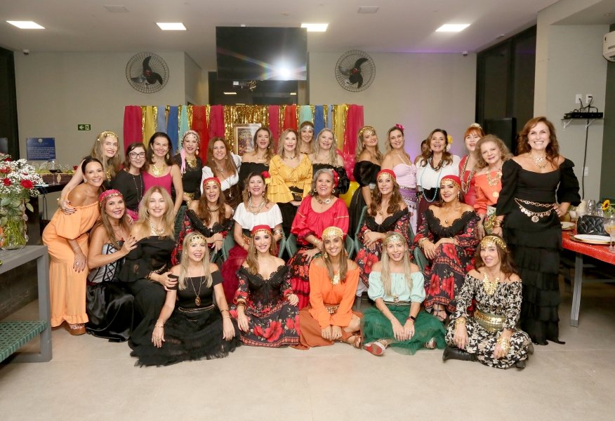 ENCONTRO DO CONSÓRCIO “RED VELVET- NOITE CIGANA” BY ROSÂNGELA E EDNA. - Eloisa Mattos