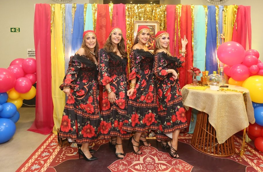 ENCONTRO DO CONSÓRCIO “RED VELVET- NOITE CIGANA” BY ROSÂNGELA E EDNA. - Eloisa Mattos