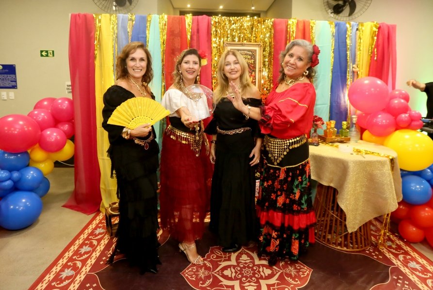 ENCONTRO DO CONSÓRCIO “RED VELVET- NOITE CIGANA” BY ROSÂNGELA E EDNA. - Eloisa Mattos