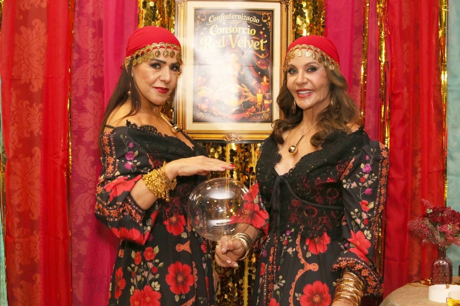 ENCONTRO DO CONSÓRCIO “RED VELVET- NOITE CIGANA” BY ROSÂNGELA E EDNA. - Eloisa Mattos