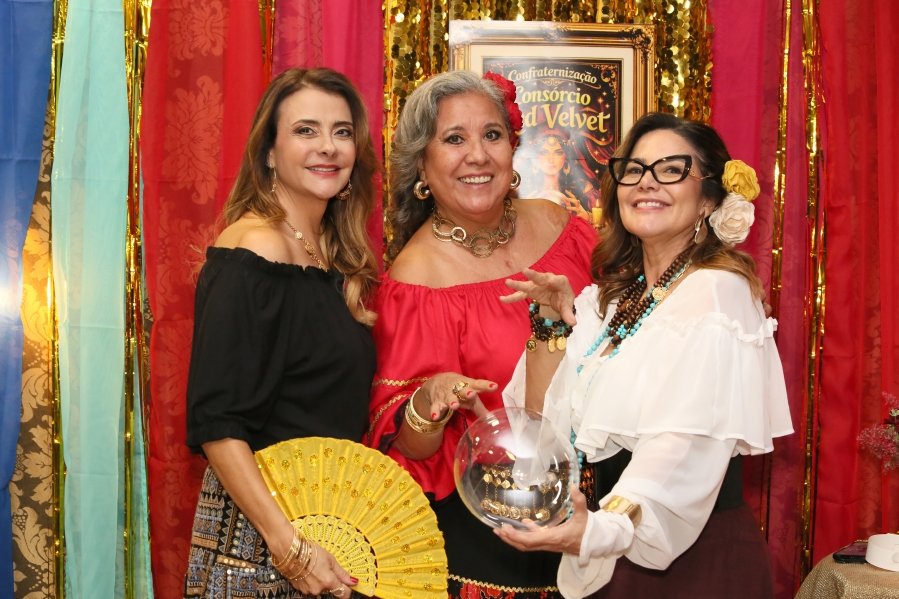 ENCONTRO DO CONSÓRCIO “RED VELVET- NOITE CIGANA” BY ROSÂNGELA E EDNA. - Eloisa Mattos