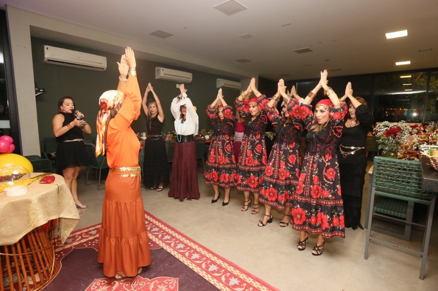 ENCONTRO DO CONSÓRCIO “RED VELVET- NOITE CIGANA” BY ROSÂNGELA E EDNA. - Eloisa Mattos