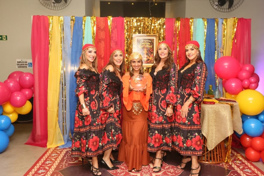 ENCONTRO DO CONSÓRCIO “RED VELVET- NOITE CIGANA” BY ROSÂNGELA E EDNA. - Eloisa Mattos