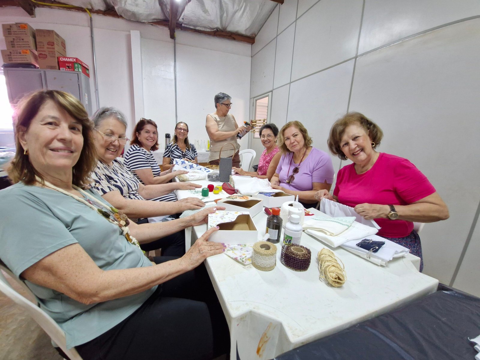 Instituto Alarme cria oficina de artesanato para mulheres 60+