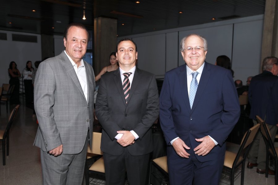 COQUETEL DOS PRESIDENTES- 100 ANOS DA SOCIEDADE MEDICINA E CIRURGIA - Eloisa Mattos