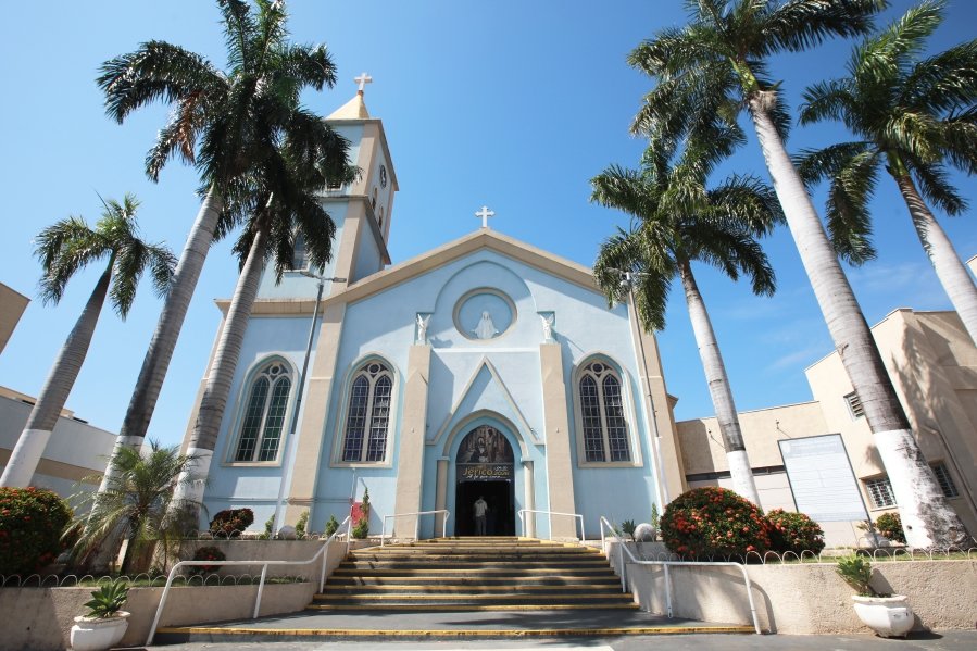 ENLACE MATRIMONIAL DE BEATRIZ ALBANO E MURILO ALCANTARA – RELIGIOSO - Eloisa Mattos