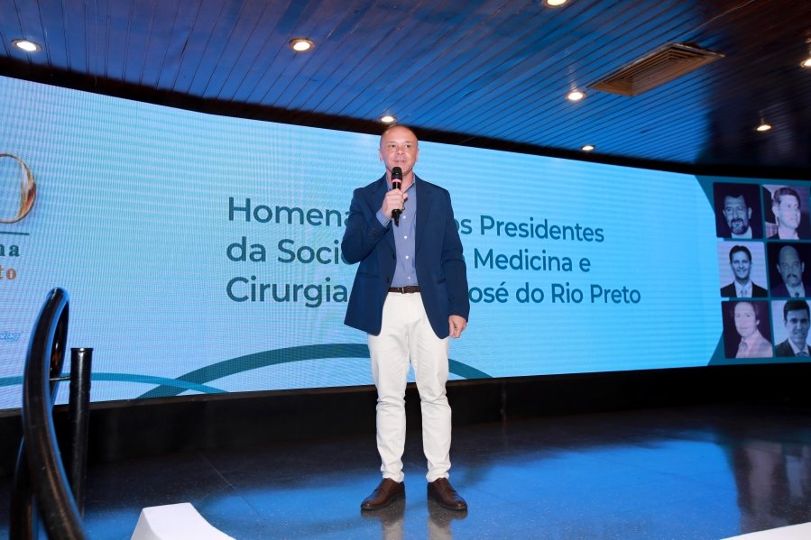 COQUETEL DOS PRESIDENTES- 100 ANOS DA SOCIEDADE MEDICINA E CIRURGIA - Eloisa Mattos