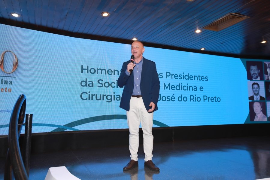 COQUETEL DOS PRESIDENTES- 100 ANOS DA SOCIEDADE MEDICINA E CIRURGIA - Eloisa Mattos