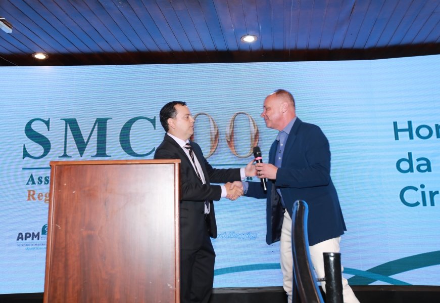 COQUETEL DOS PRESIDENTES- 100 ANOS DA SOCIEDADE MEDICINA E CIRURGIA - Eloisa Mattos