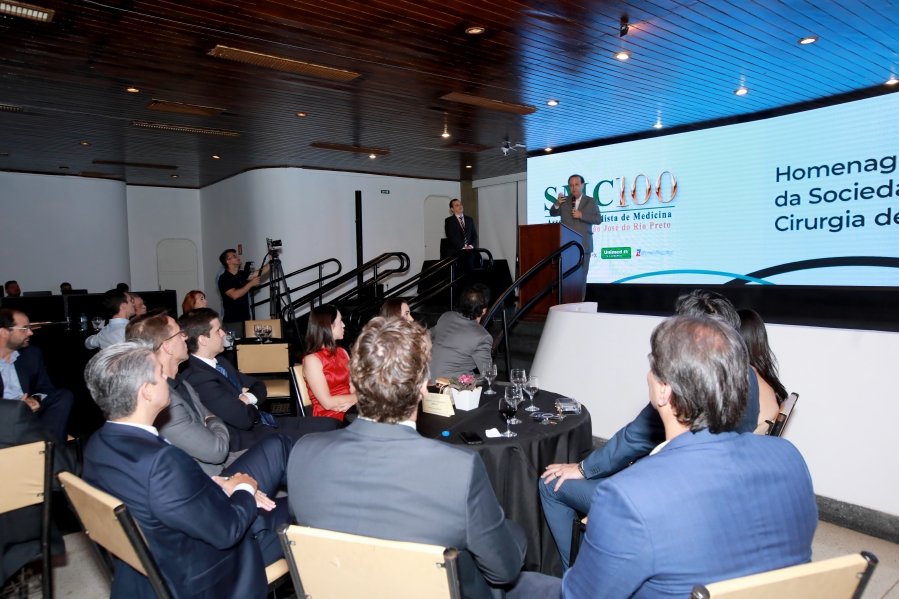 COQUETEL DOS PRESIDENTES- 100 ANOS DA SOCIEDADE MEDICINA E CIRURGIA - Eloisa Mattos