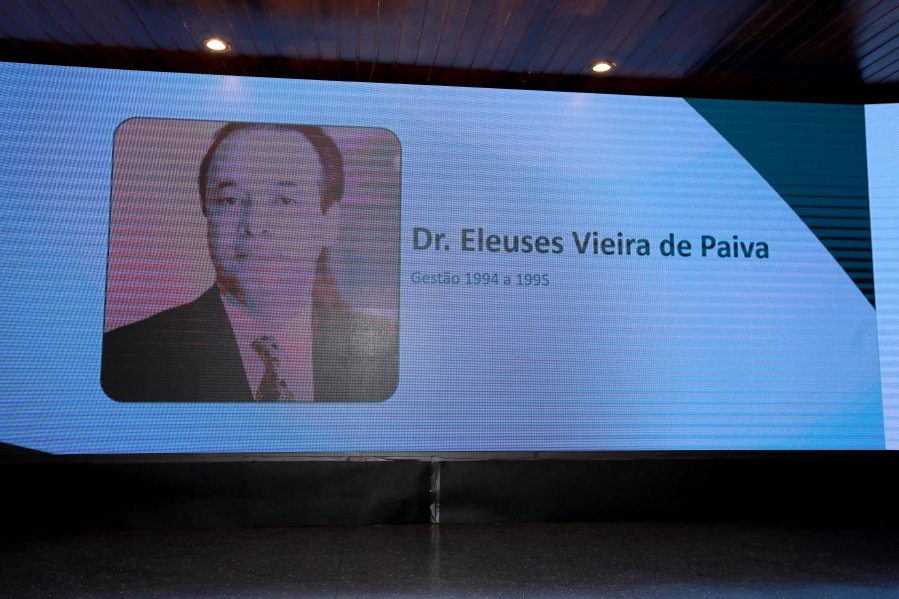 COQUETEL DOS PRESIDENTES- 100 ANOS DA SOCIEDADE MEDICINA E CIRURGIA - Eloisa Mattos