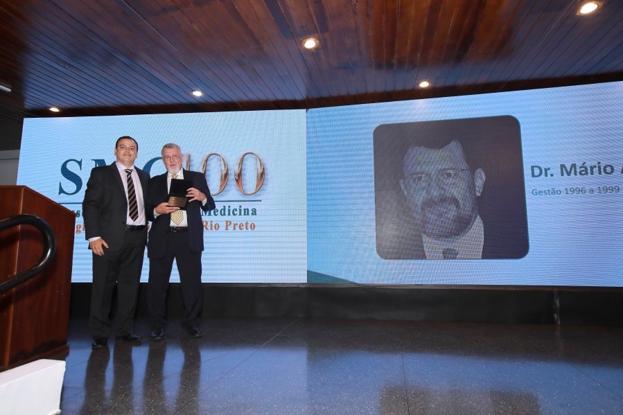 COQUETEL DOS PRESIDENTES- 100 ANOS DA SOCIEDADE MEDICINA E CIRURGIA - Eloisa Mattos