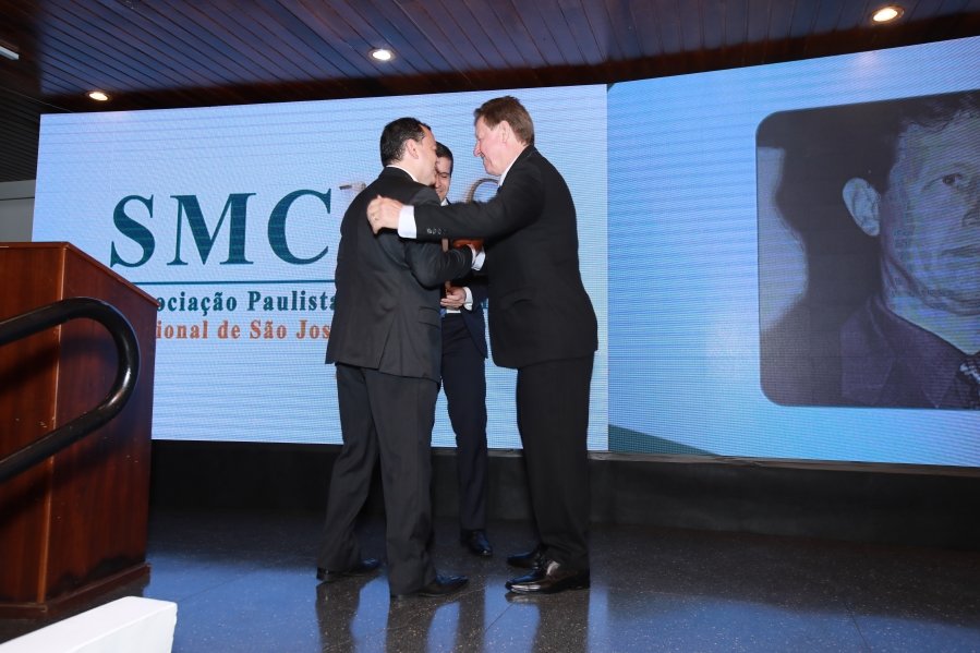 COQUETEL DOS PRESIDENTES- 100 ANOS DA SOCIEDADE MEDICINA E CIRURGIA - Eloisa Mattos